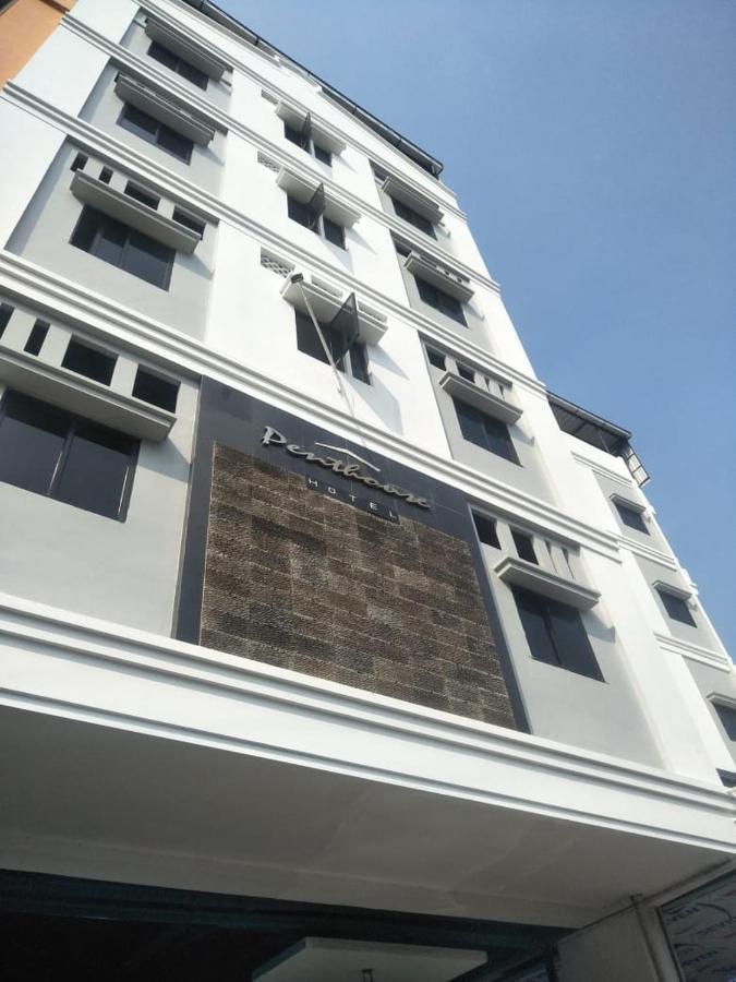 Penthouse Hotel Jakarta Exterior photo