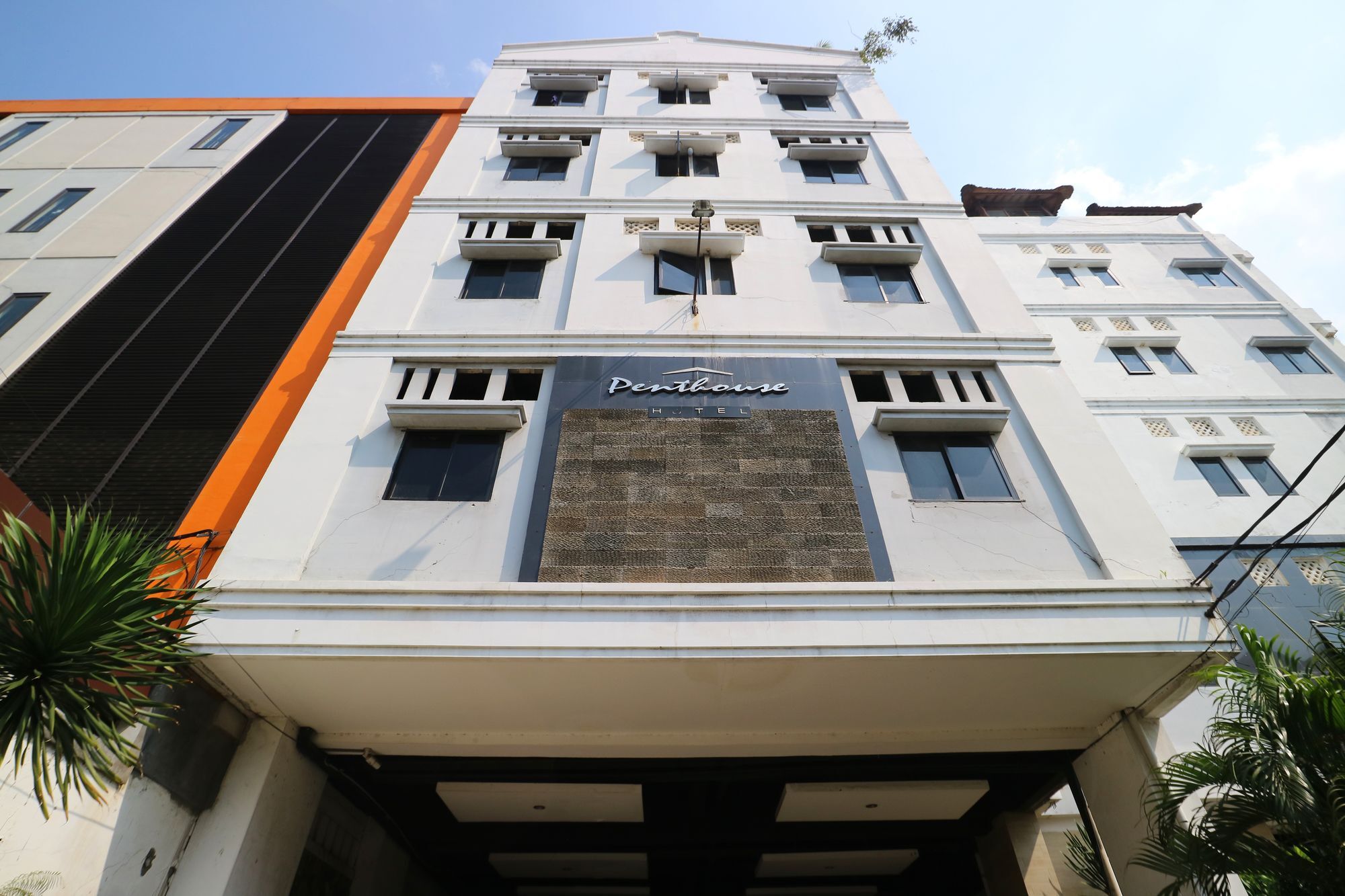 Penthouse Hotel Jakarta Exterior photo